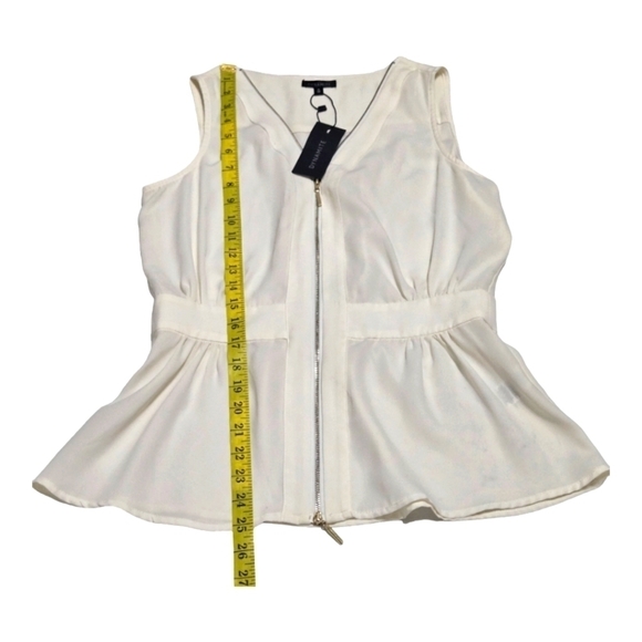 Dynamite Sleeveless Peplum Top - Picture 3 of 8